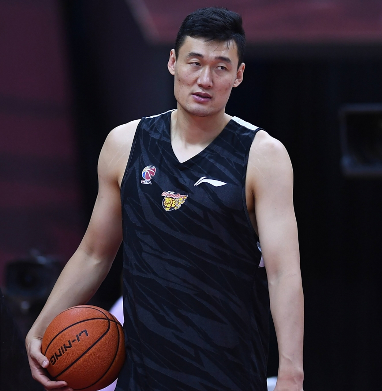 CBA季后赛赛程吃紧,广东宏远转会期绝杀压哨,管理层满意,身体对抗强度拉满的简单介绍 CBA季后赛赛程吃紧,广东宏远转会期绝杀压哨,管理层满意,身体对抗强度拉满的简单介绍