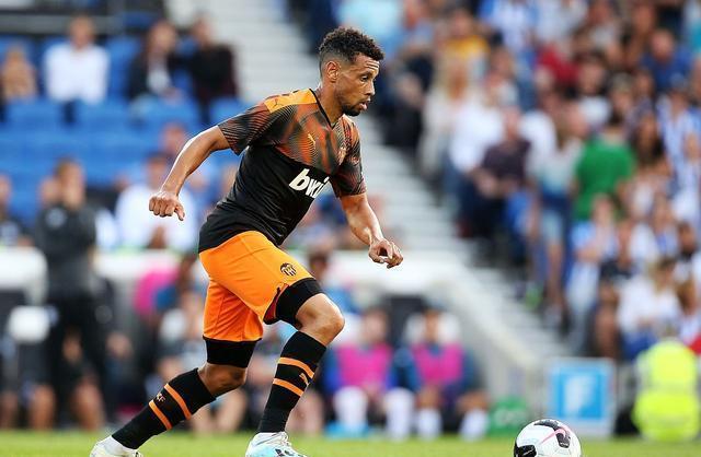 爱游戏入口包含转会期武汉三镇状态回暖：全明星赛节点到来，压力陡增，医务组通报恢复的词条