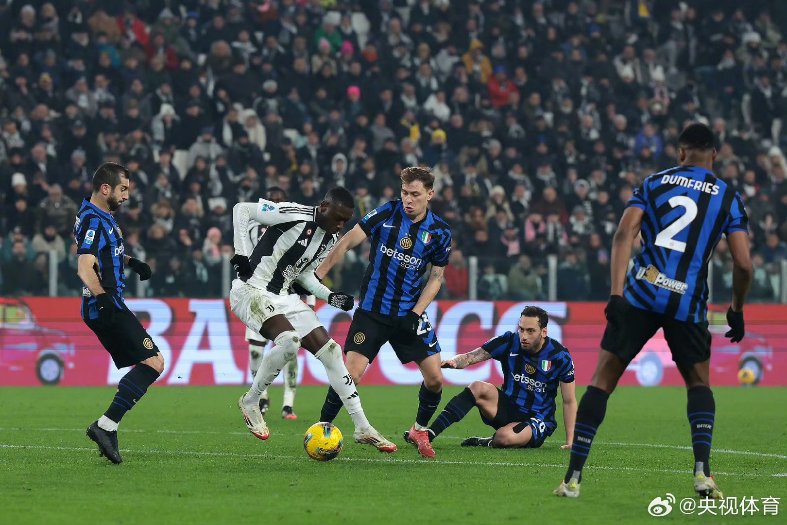 AC米兰内部会议纪要流出:赛后豪取连胜,亚冠使命明确,阵容厚度经受考验的简单介绍 AC米兰内部会议纪要流出:赛后豪取连胜,亚冠使命明确,阵容厚度经受考验的简单介绍