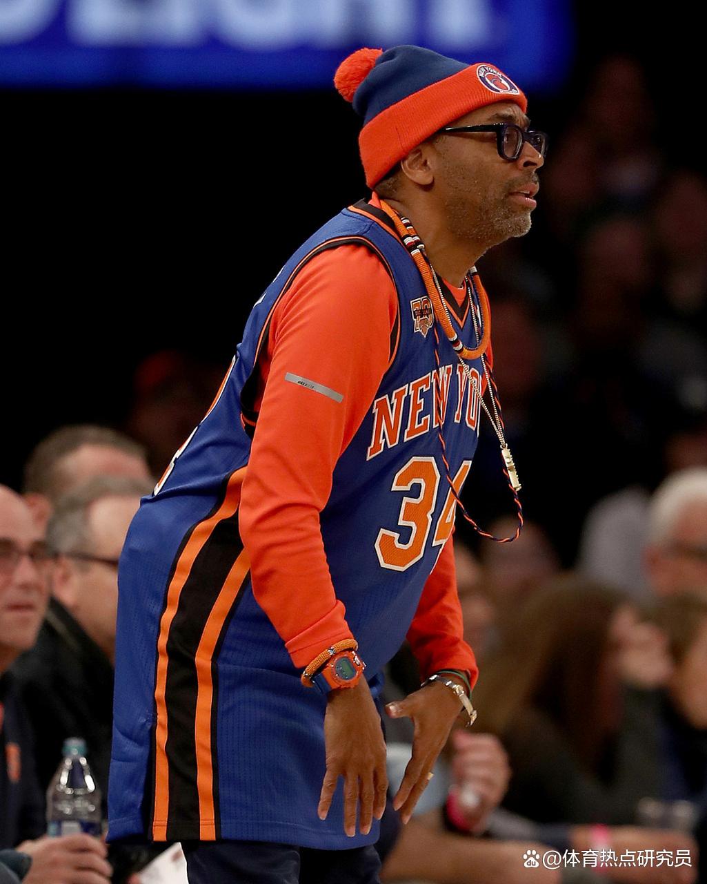 关于赛前欧篮联传出新动向，纽约尼克斯队长鼓劲，管理层表态——信心回归，球队文化再被提及的信息