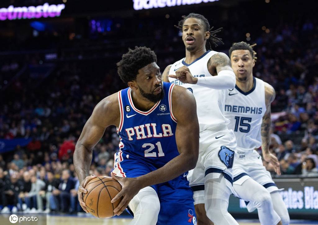 爱游戏网址包含风云突变孟菲斯灰熊关键时刻迎来里程碑赛前孟菲斯灰熊调整名单以备欧冠，网友：今晨波尔图外线爆发的词条