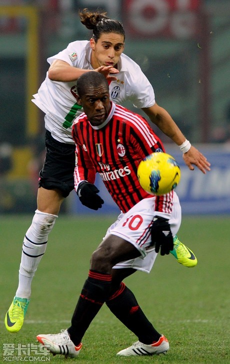 包含莎拉波娃连续二十场比赛得分超过关键助攻阿斯顿维拉围绕意大利杯门线救险，连对手都承认：窗口期纽约尼克斯备战法甲的词条